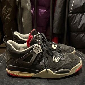 Jordan 4 Retro Bred (2019)